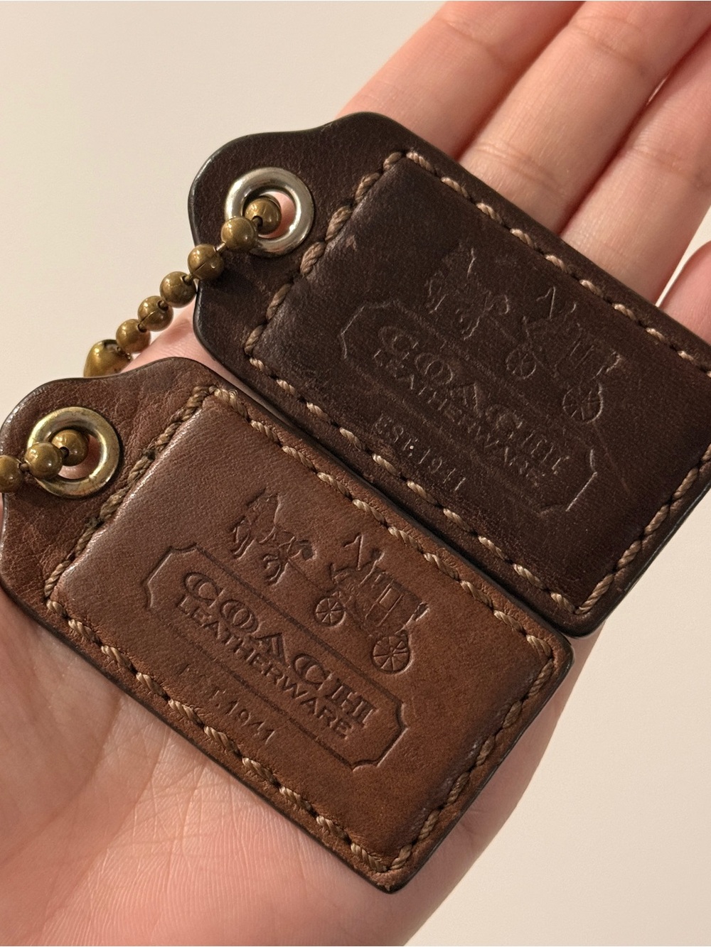 3" Large Bleecker Y2K Coach Leather Key Fob Bag Charm Keychain Hang Tag/Hangtag - Picture 5 of 5